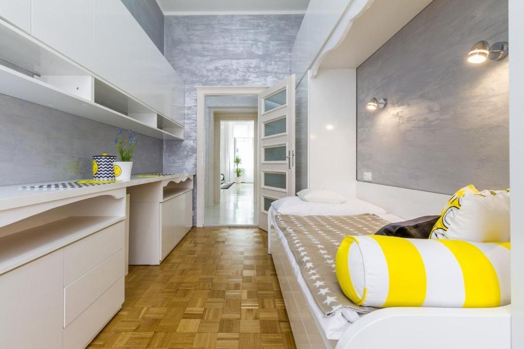Stylish Apartment 5 Minutes Walk From City Center 布拉格 外观 照片